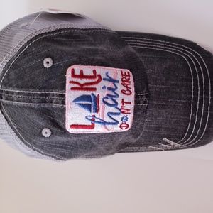 Black and gray lake hair dont care hat